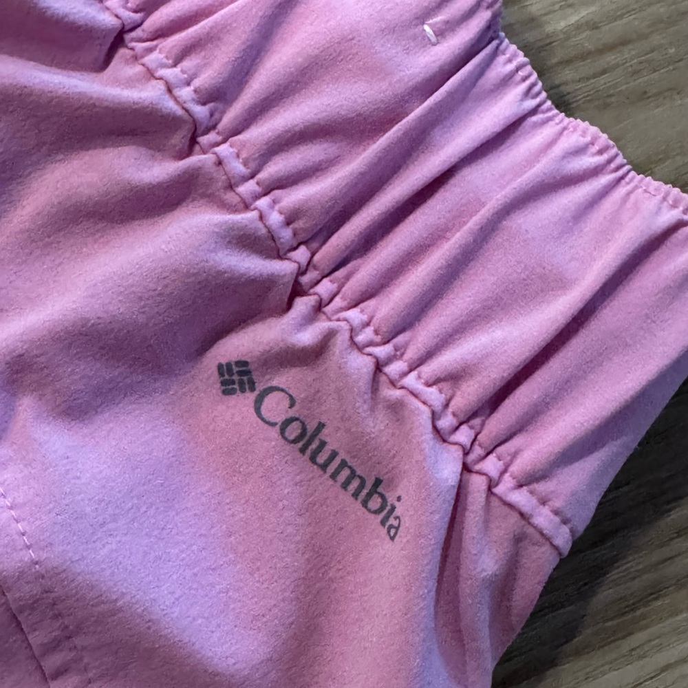 COLUMBIA Womens Pink Shorts, Size Medium. EUC. - Picture 3 of 4